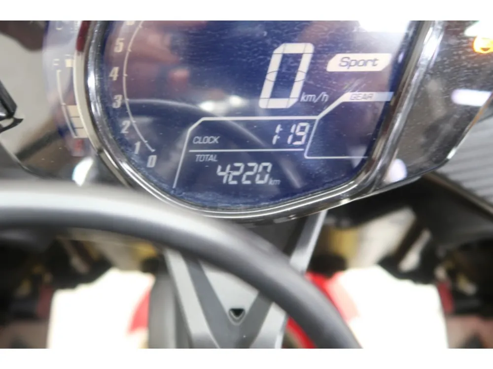 Honda CBR250RR, красный, фото 5