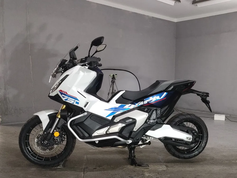 Honda X-ADV750 2026, белый, фото 2