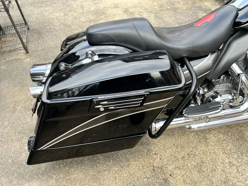 Harley-Davidson FLHTCUSE 2010, фото 2
