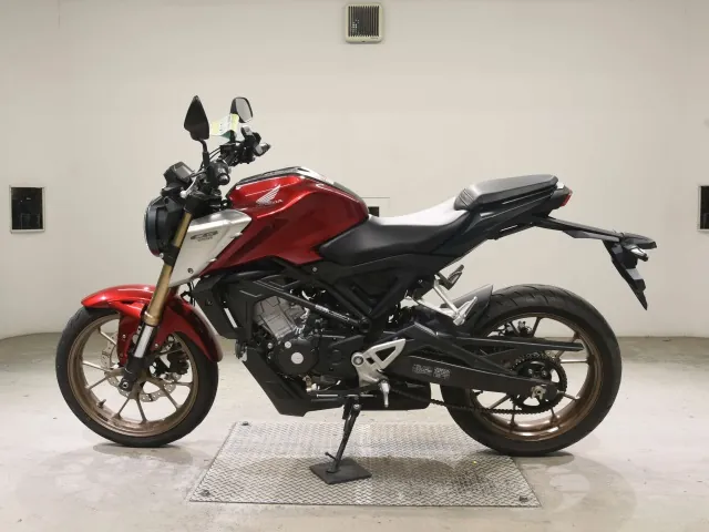 Honda CB125R JC91, красный, фото 2