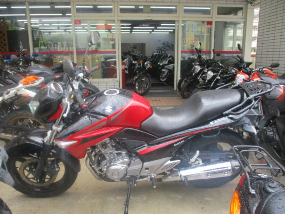 Suzuki GSR250S, black/red, фото 4