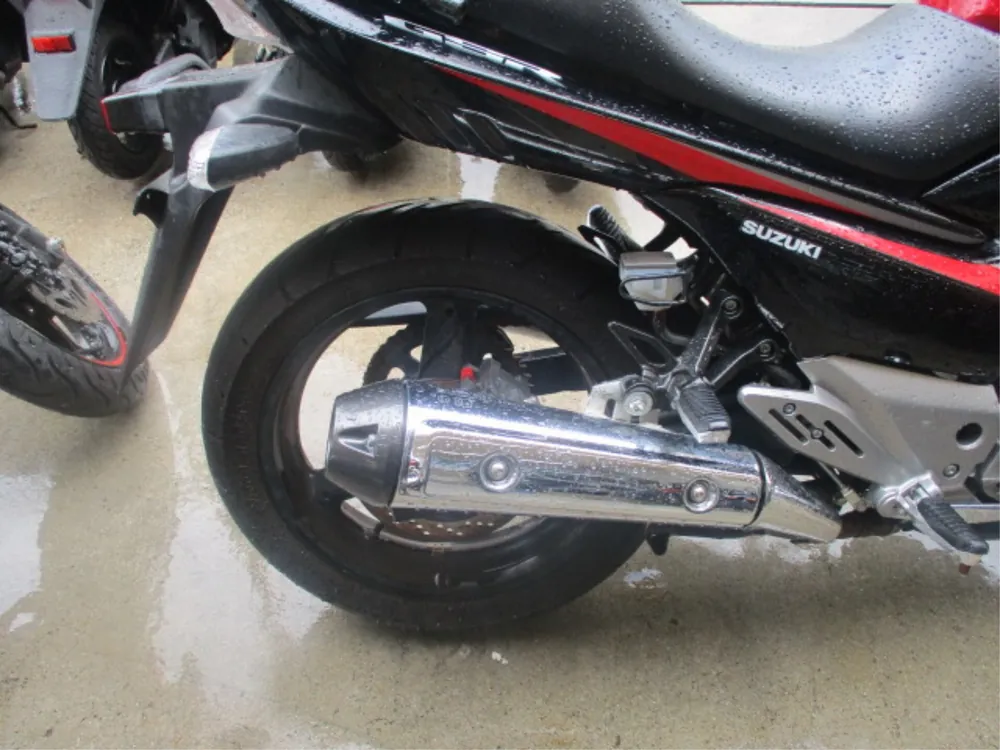 Suzuki GSR250S, black/red, фото 6