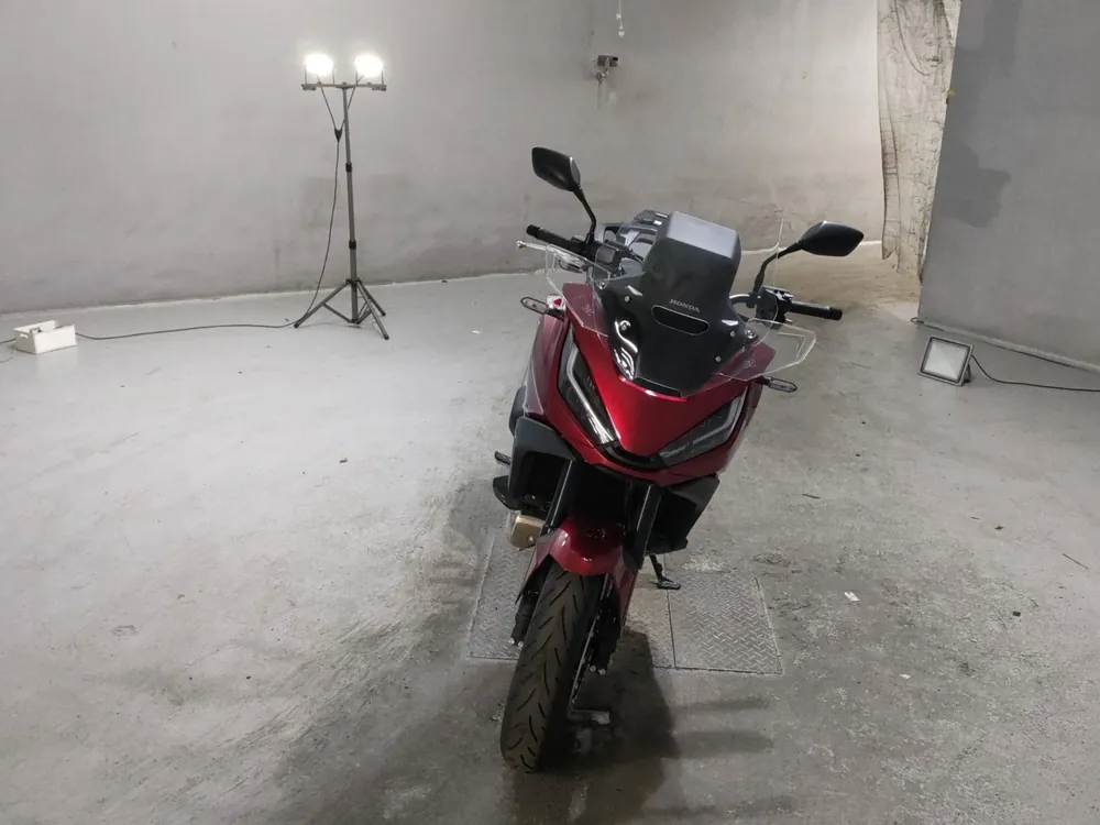 Honda NT1100 2025, красный, фото 3