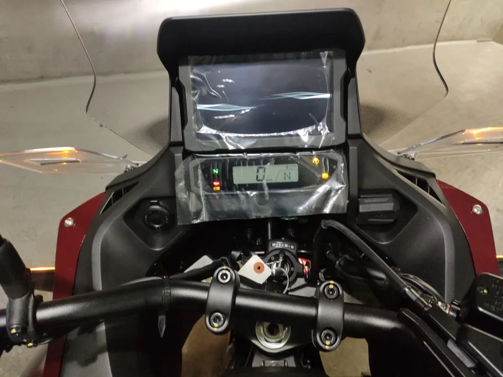 Honda NT1100 2025, красный, фото 5