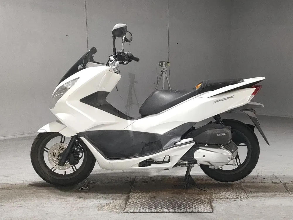 Honda PCX JF56, белый, фото 2