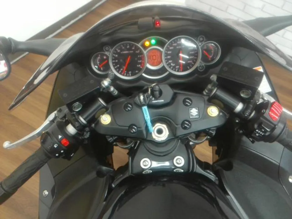 Suzuki GSX1300R 2008, серый, фото 3