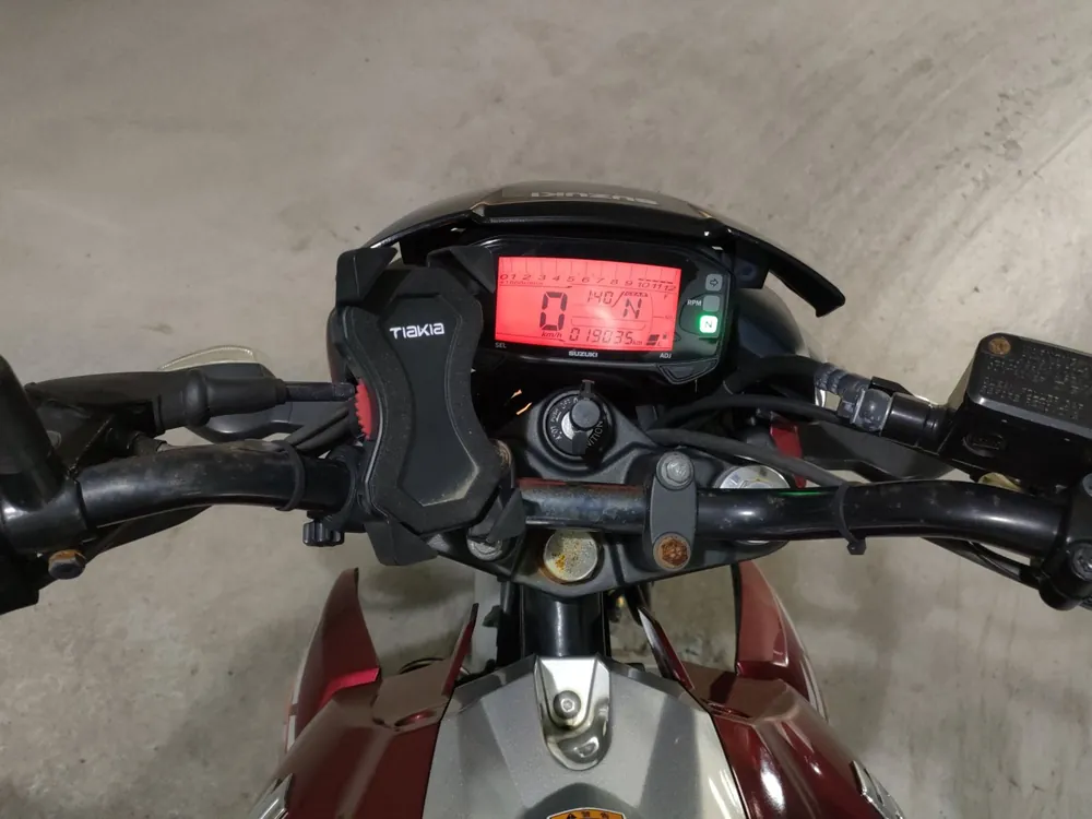 Suzuki Gixxer 150, красный, фото 5
