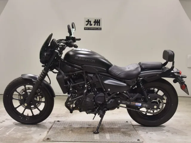 Kawasaki Eliminator 400SE 2025, matt black, фото 2