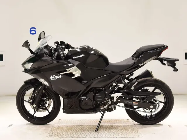 Kawasaki Ninja 400, чёрный, фото 2