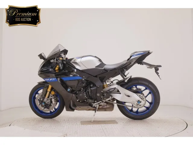 Yamaha YZF-R1M 2022, чёрный, фото 2