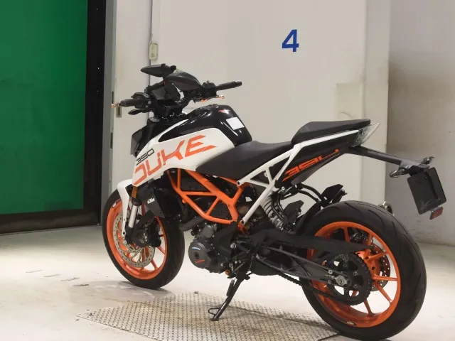 KTM 390 Duke 2019, белый, чёрный, фото 6