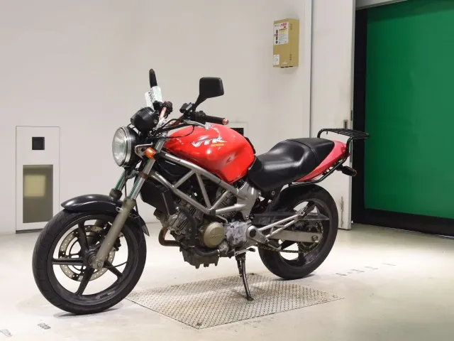 Honda VTR250 MC33, красный, фото 4