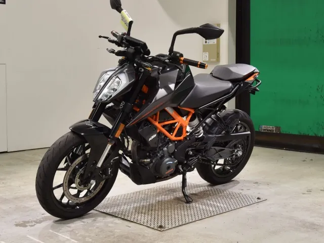 KTM 390 Duke 2023, чёрный, фото 4