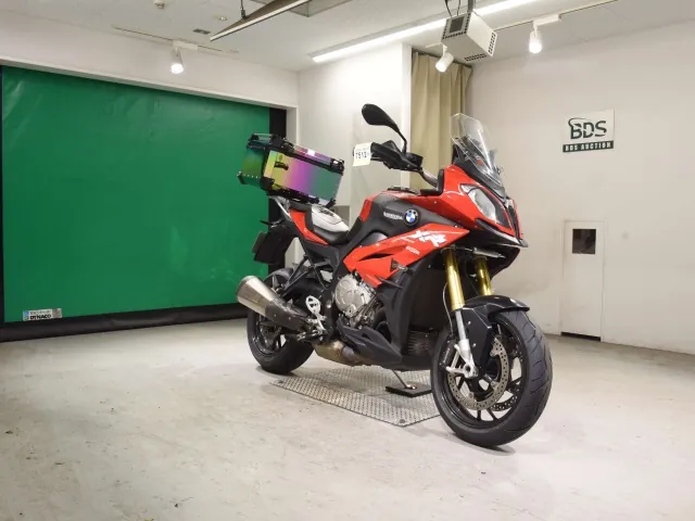 BMW S1000XR 2016, красный, фото 3