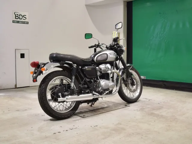 Kawasaki W650 2007, чёрный, серебристый, фото 5