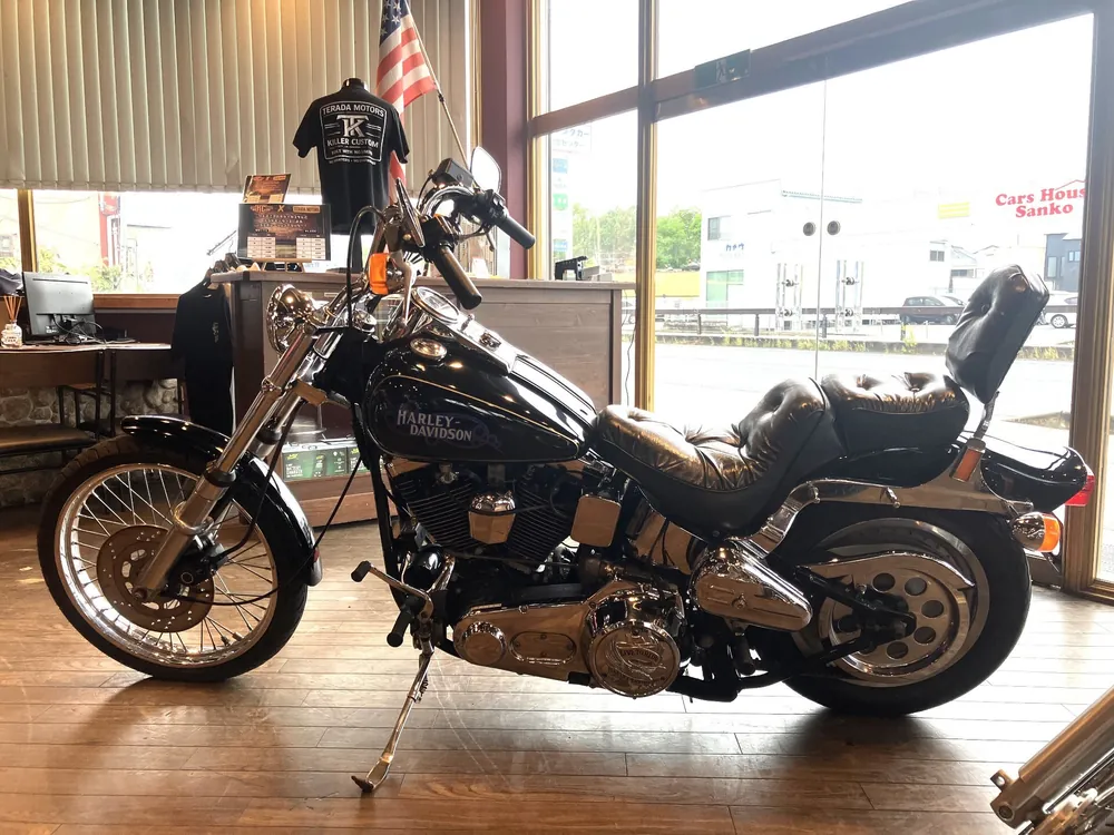 Harley-Davidson FXSTC 1987, чёрный, фото 2