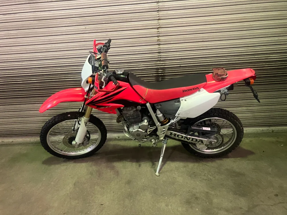 Honda XR250, красный, фото 2