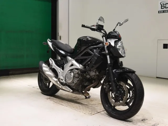Suzuki Gladius 400 ABS 2010, чёрный, фото 3