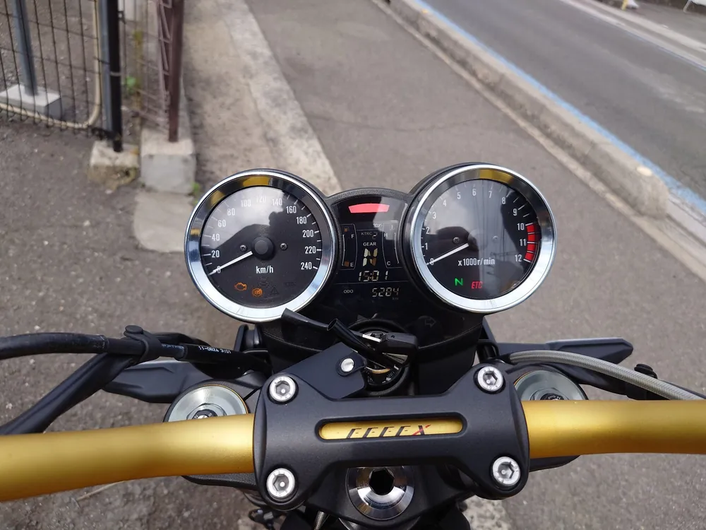 Kawasaki Z900RS 2023, black / yellow, фото 2