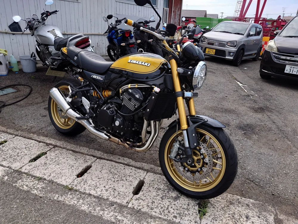 Kawasaki Z900RS 2023, black / yellow, фото 6