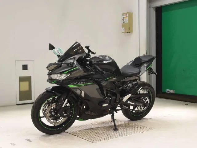 Kawasaki ZX-4R SE, matt black, фото 4