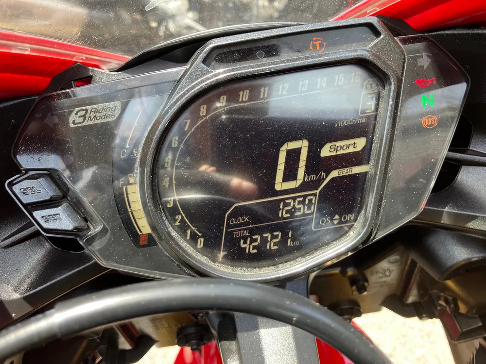 Honda CBR250RR, красный, фото 3