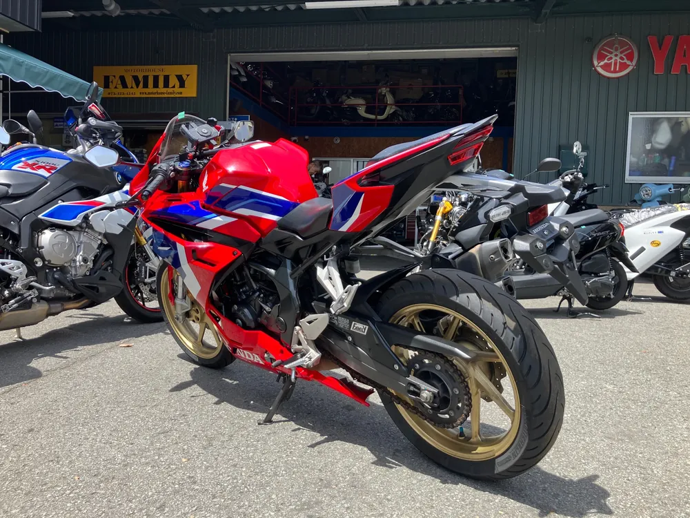 Honda CBR250RR, красный, фото 5