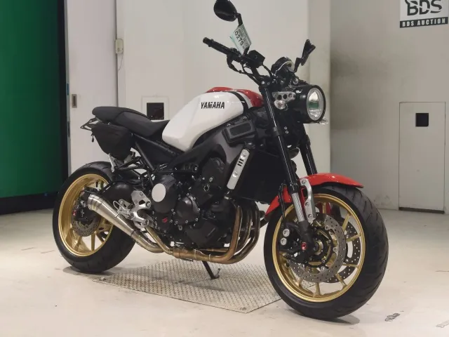 Yamaha XSR900 2020, white | red | black, фото 3
