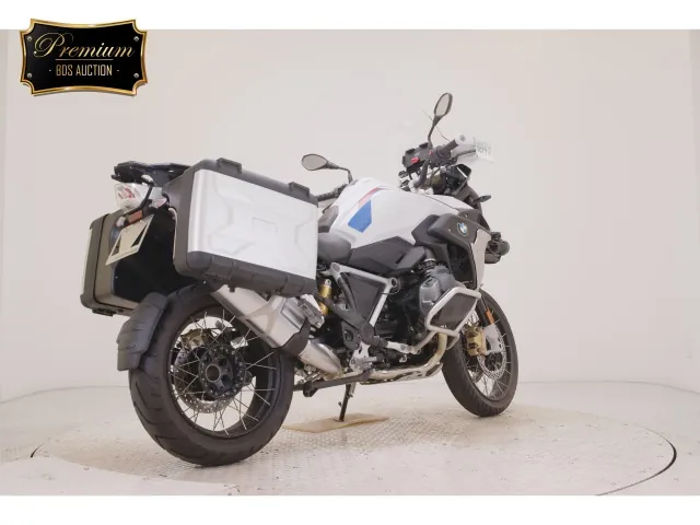 BMW R1250Gs 2023, white | red | blue, фото 5