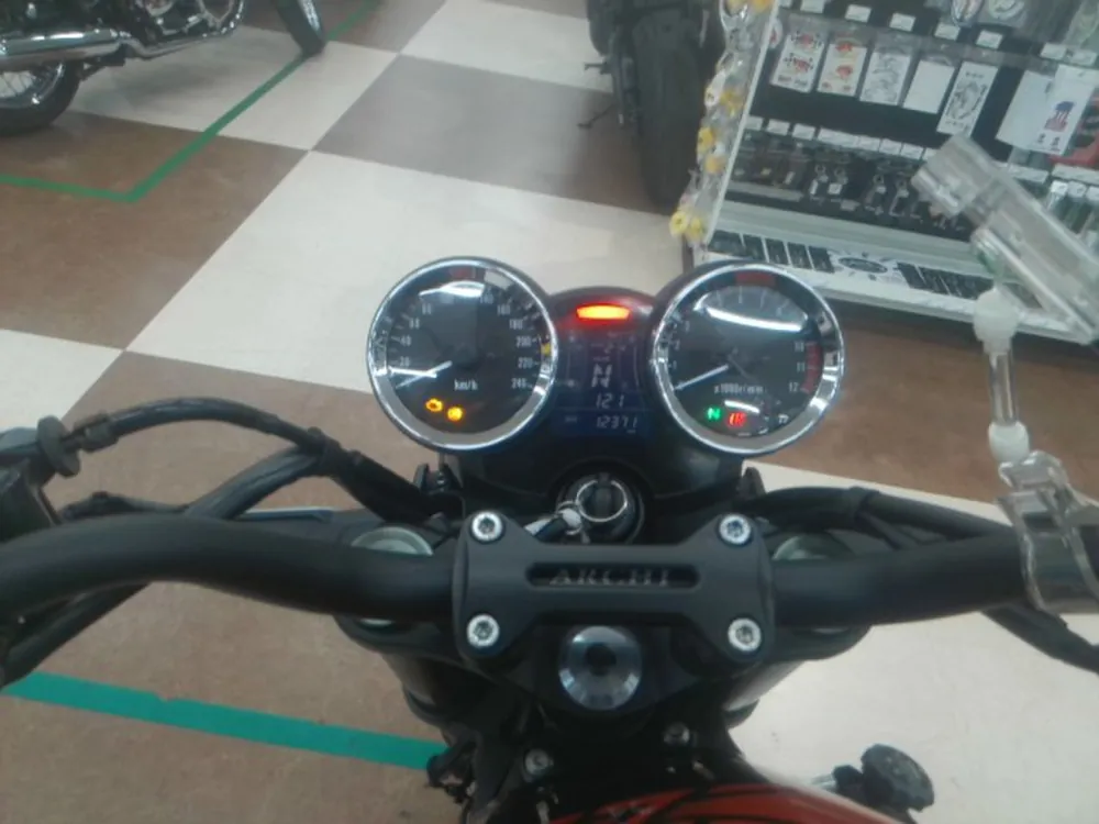 Kawasaki Z900RS 2018, оранжевый, фото 3