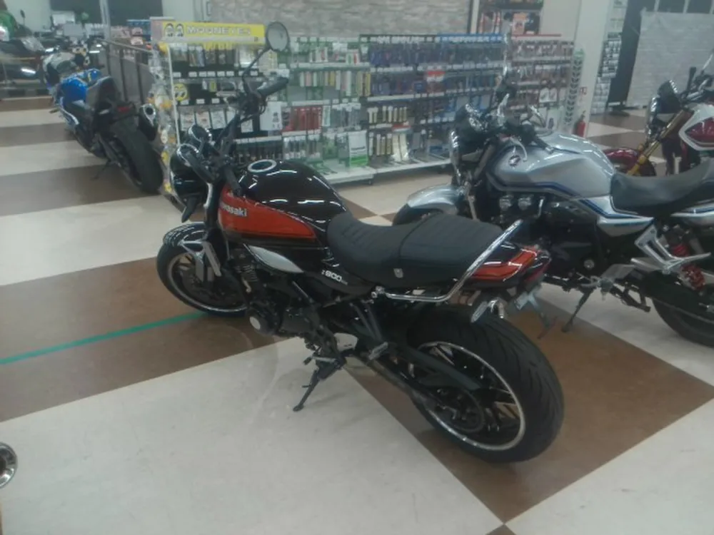 Kawasaki Z900RS 2018, оранжевый, фото 5