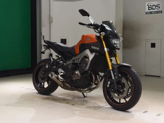 Yamaha MT-09 2015, оранжевый, фото 3