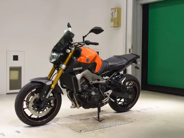 Yamaha MT-09 2015, оранжевый, фото 4