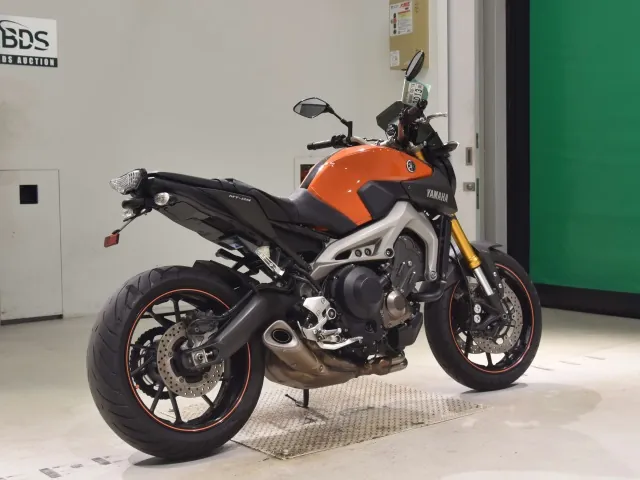 Yamaha MT-09 2015, оранжевый, фото 5