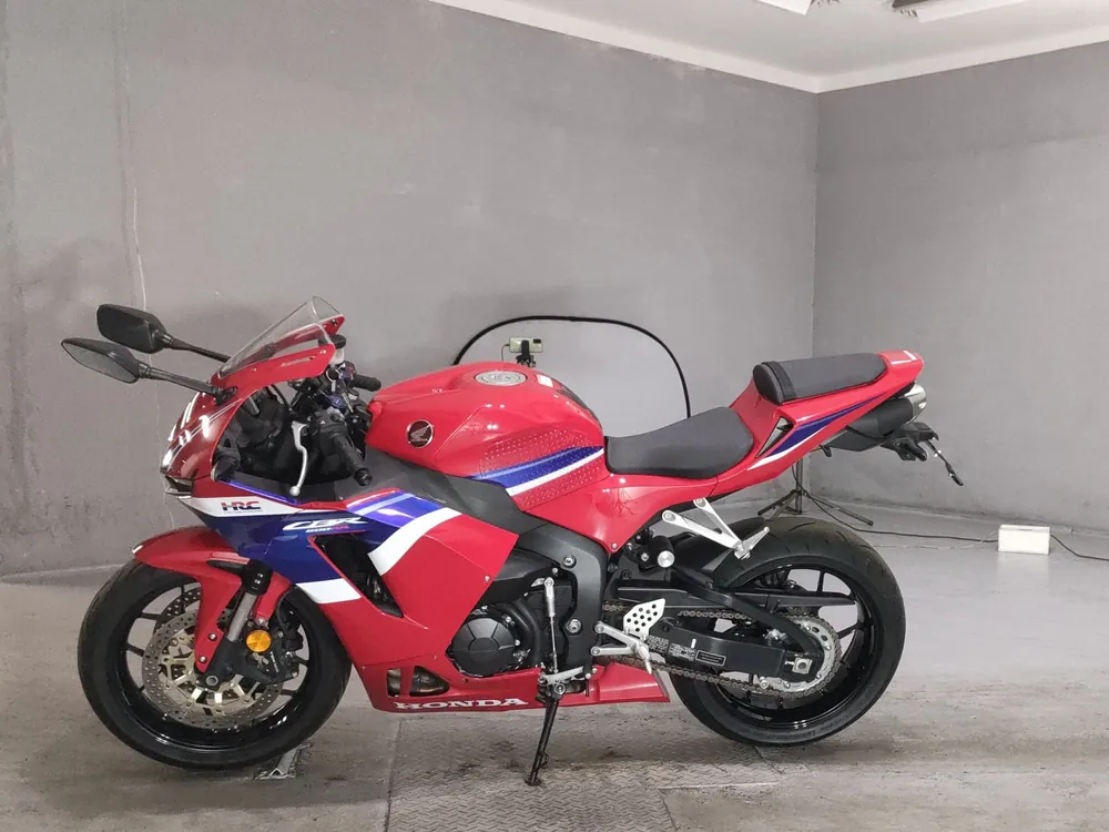 Honda CBR600RR 2025, red / blue, фото 2