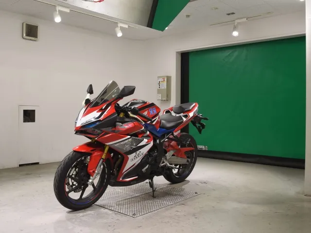 Honda CBR250RR, белый, красный, фото 4