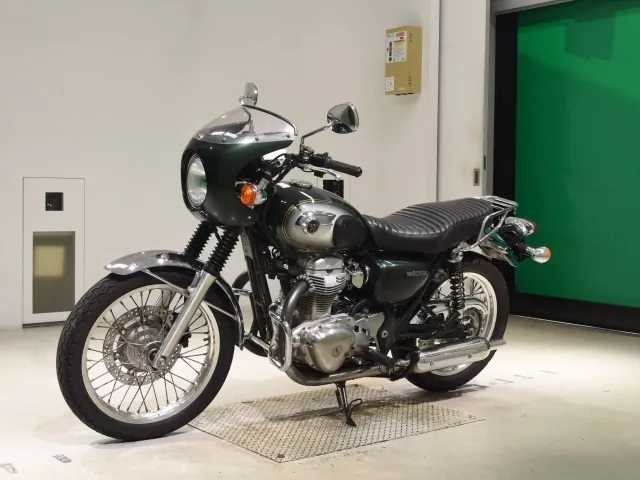 Kawasaki W800 2011, зелёный, фото 4