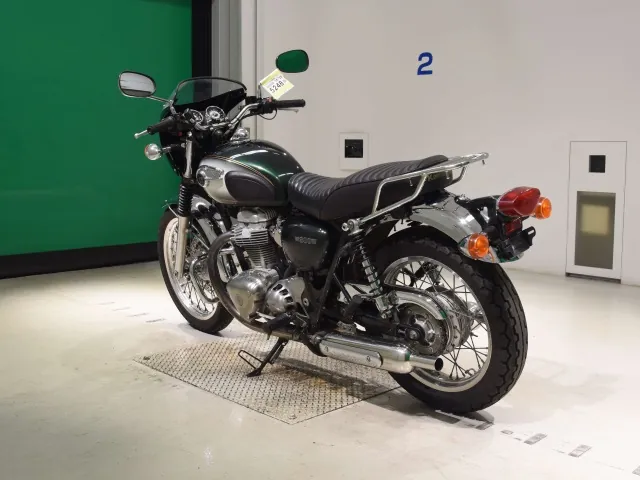 Kawasaki W800 2011, зелёный, фото 6