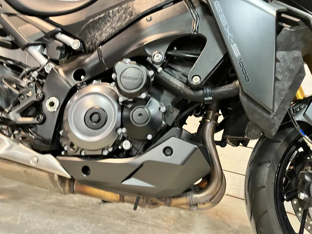 Suzuki GSX-S1000GX 2022, чёрный, фото 14