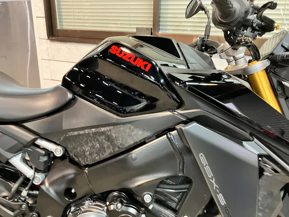 Suzuki GSX-S1000GX 2022, чёрный, фото 16