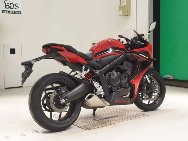 Honda CBR650R 2023, красный, чёрный, фото 5