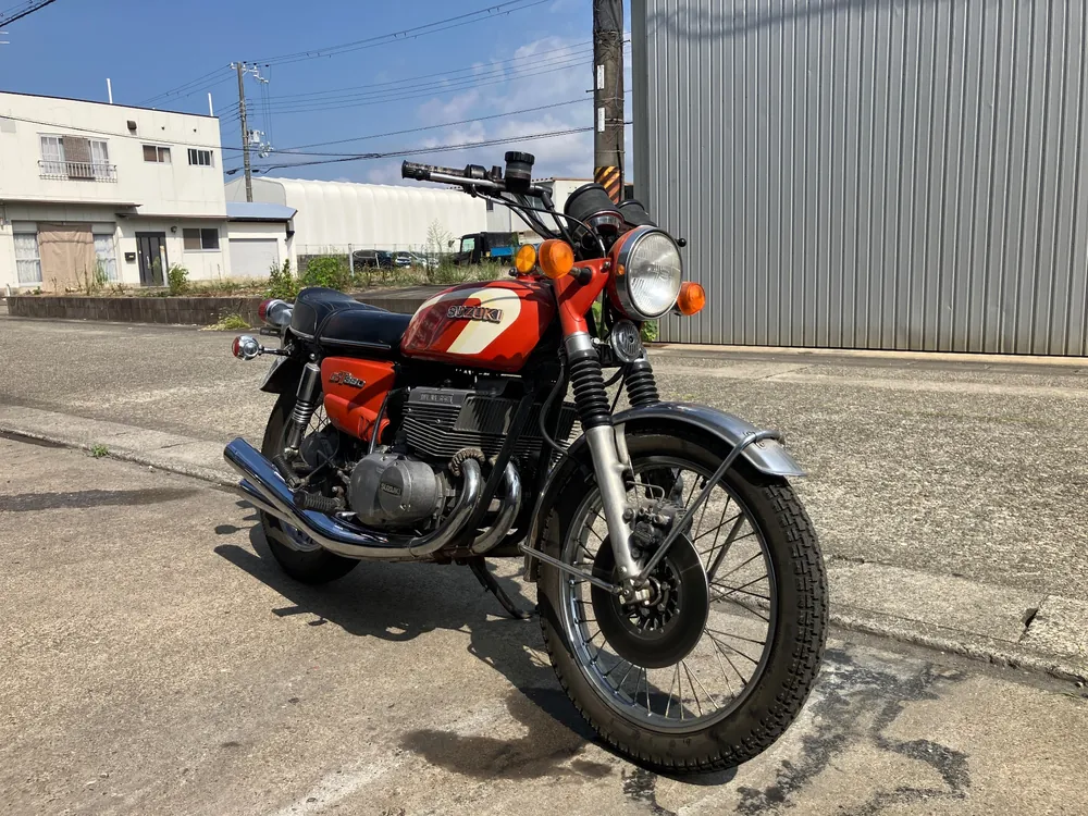 Suzuki GT380, оранжевый, фото 4