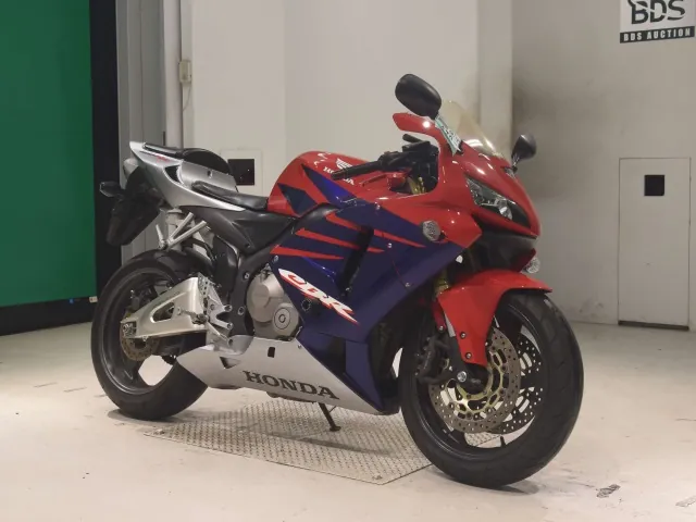 Honda CBR600RR 2005, красный, фото 3
