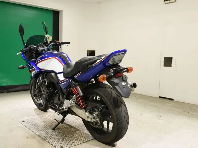 Honda CB400SB 2021, white | red | blue, фото 6