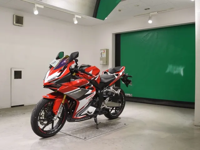 Honda CBR250RR, white | red | black, фото 4