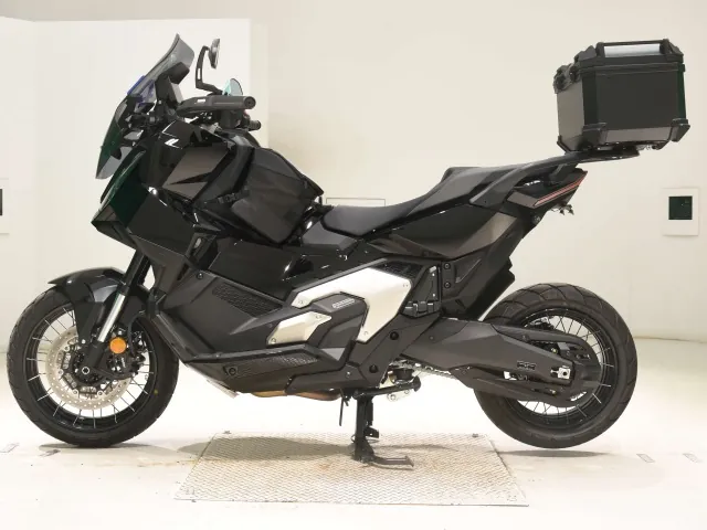 Honda X-ADV750 2026, чёрный, фото 2