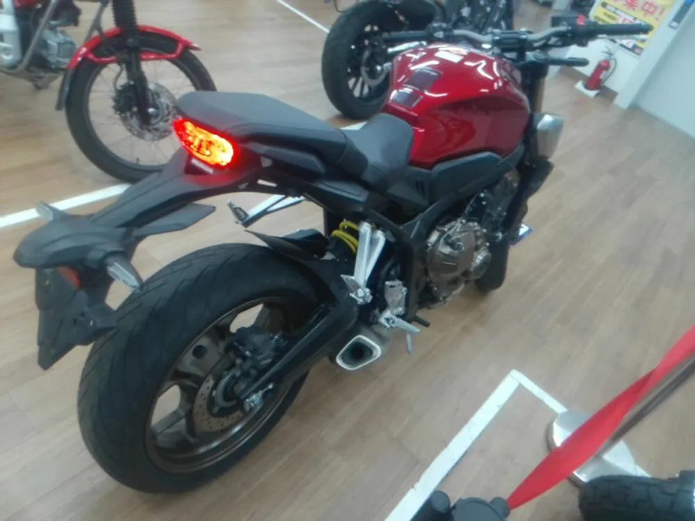 Honda CBR650R 2020, w red, фото 2