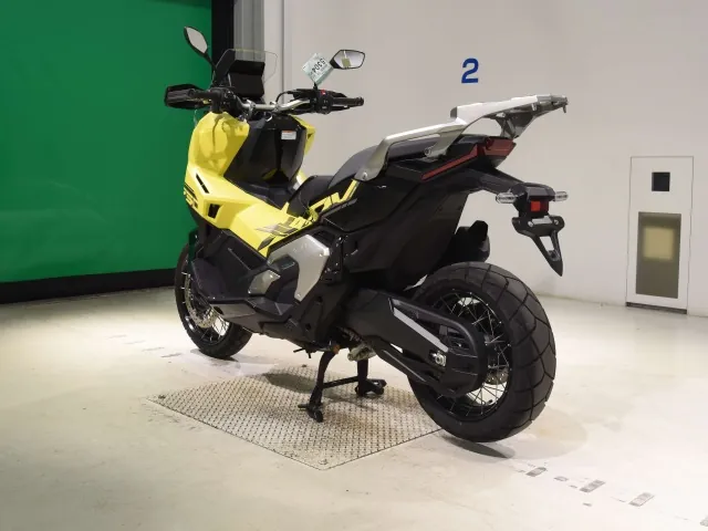 Honda X-ADV750 2025, чёрный, жёлтый, фото 6