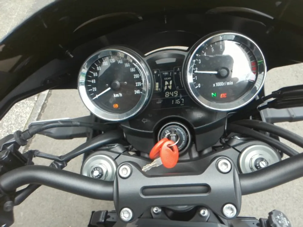 Kawasaki Z900RS 2018, серый, фото 3