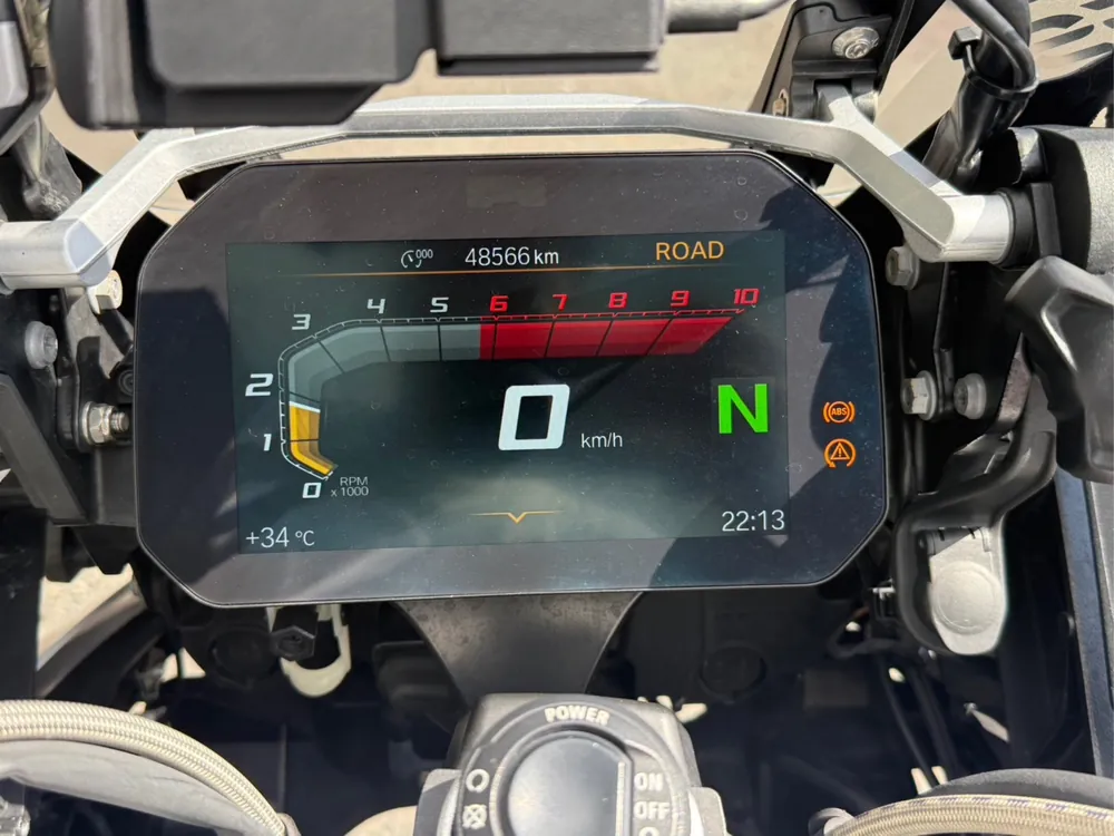 BMW R1250Gs 2021, white / blue, фото 5